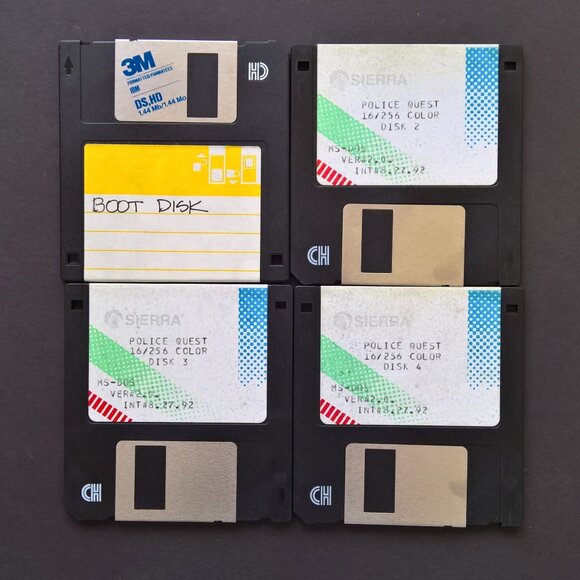 Police Quest PC Game Big Box Sierra 3.5" Floppy Disks (1992) - Picture 4 of 5